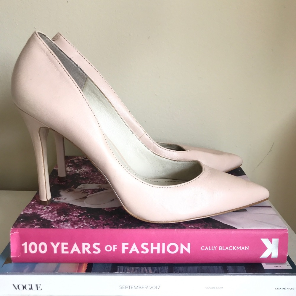 Classic Nude Pump
